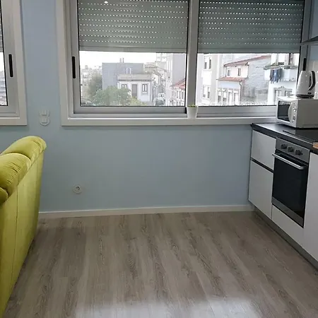 Db D Charming Townhouse Apartment *